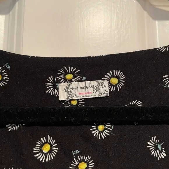 Free People black & daisy print bodysuit - Picture 3 of 4